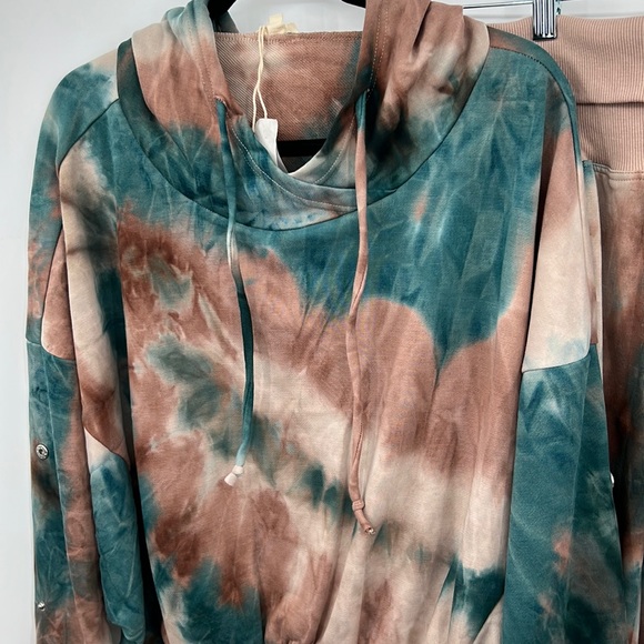 297. Hem & Thread Anthro Tie Dye Hooded Sweatshirt/Sweatpant Set NWT - Picture 4 of 11